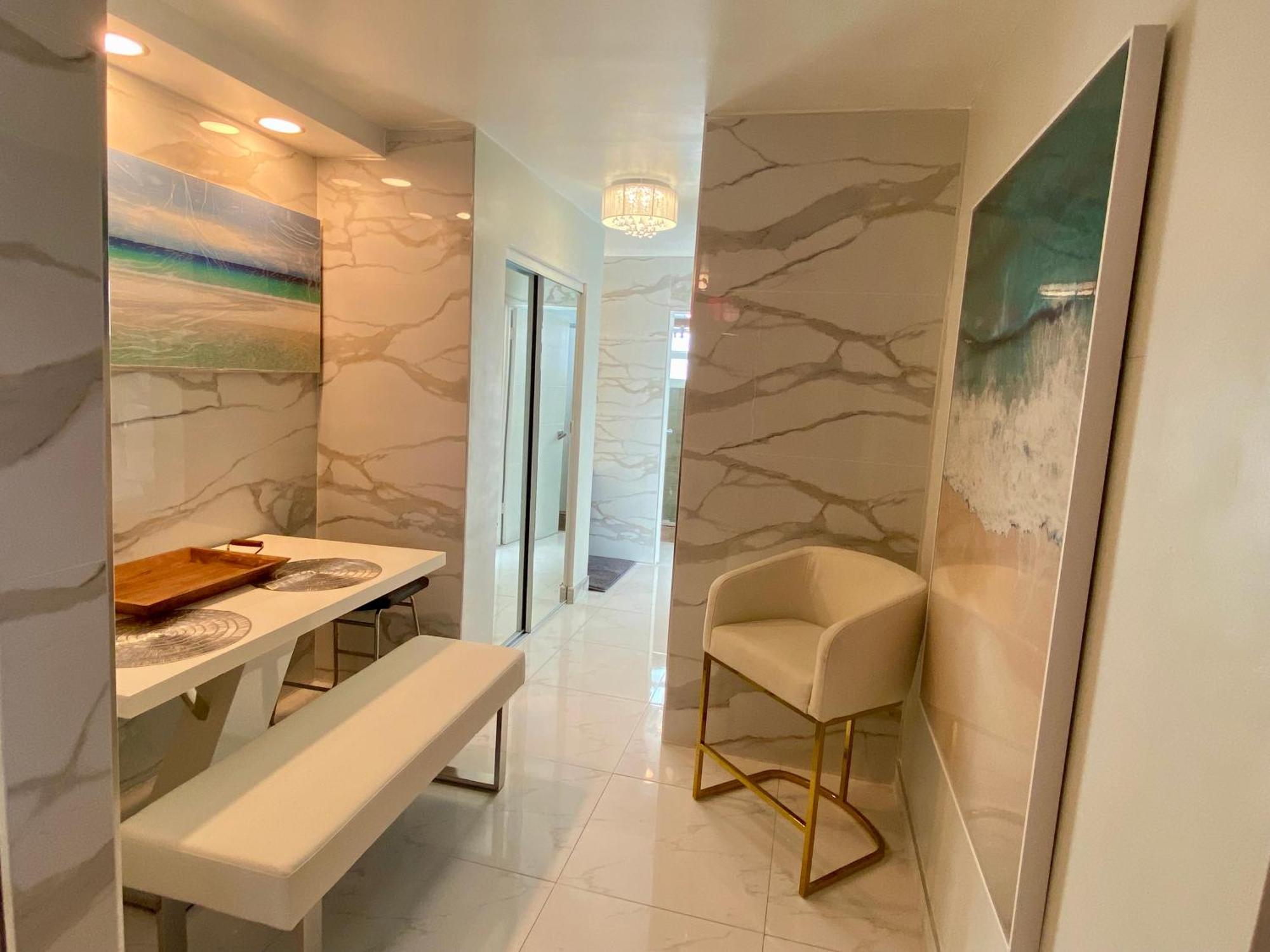 Luxurious Remodeled Direct Waterfront Apartment With Miami Skyline View And Outdoor Terrace Free Parking 5Min Drive To Miami Beach Eksteriør bilde